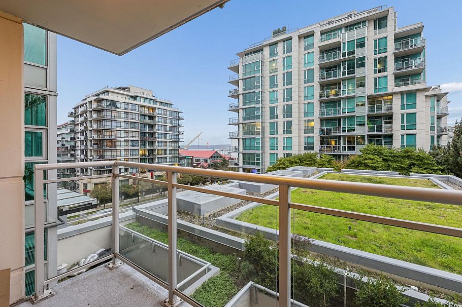 607 188 E Esplanade North Vancouver, BC - 26