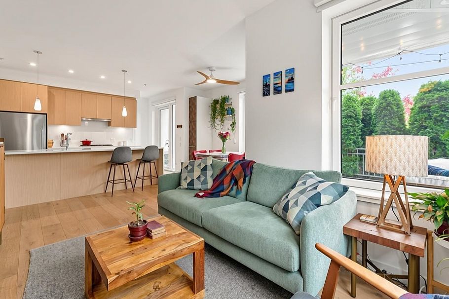 104 108 E 35th Avenue Vancouver, BC - 13