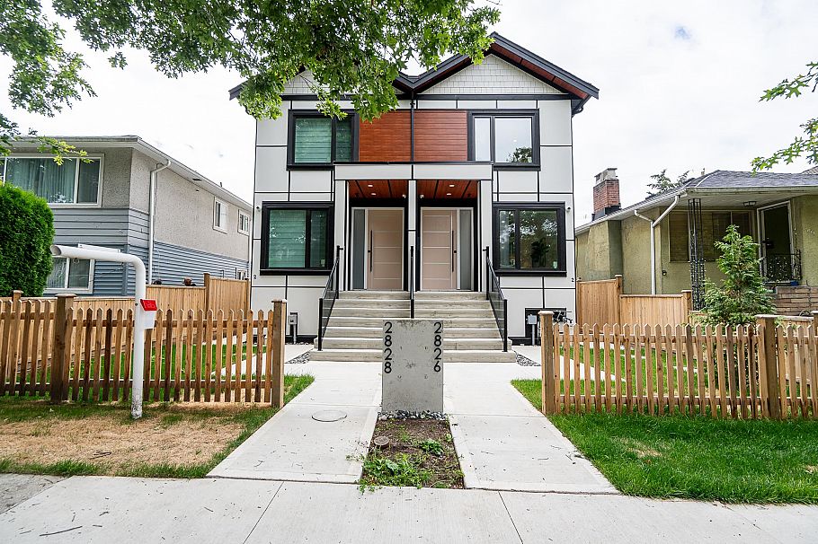 2828 Cheyenne Avenue Vancouver, BC - 2