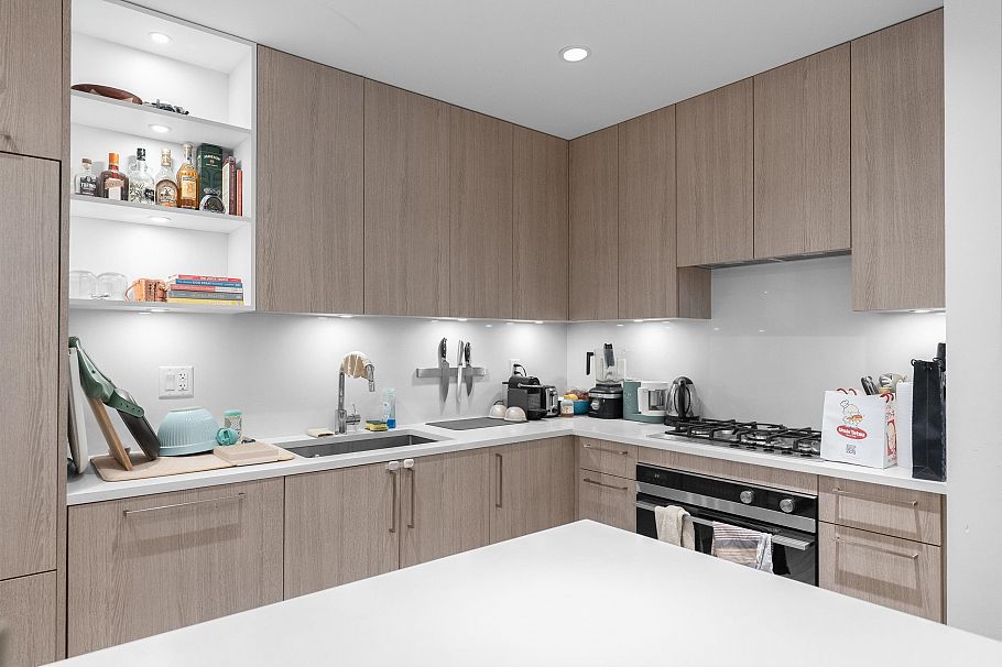 308 747 E 3rd Street North Vancouver, BC - 11