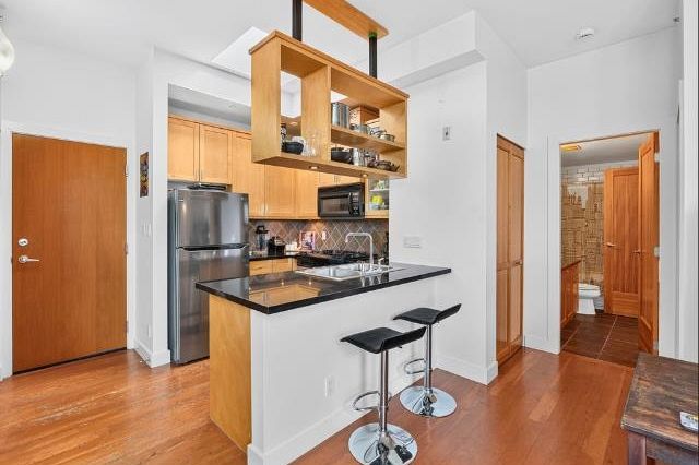 418 2515 Ontario Street Vancouver, BC - 8