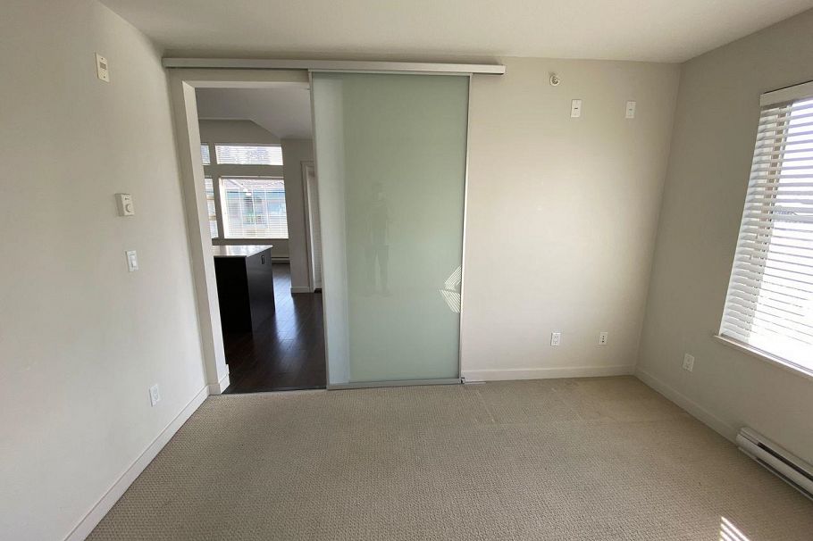 509 1679 Lloyd Avenue North Vancouver, BC - 10