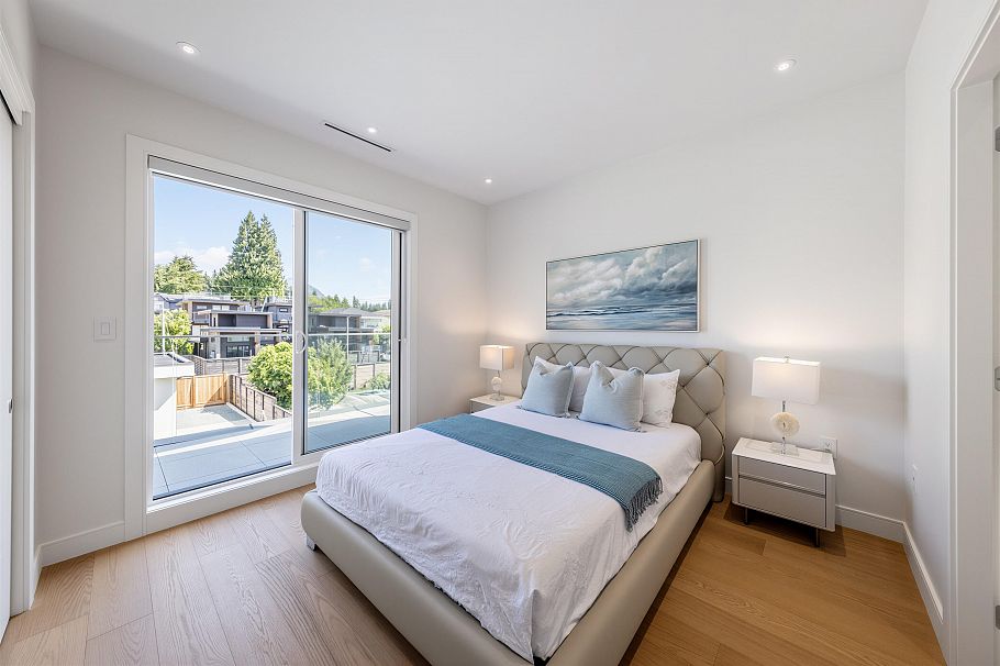 840 E 14th Street North Vancouver, BC - 27