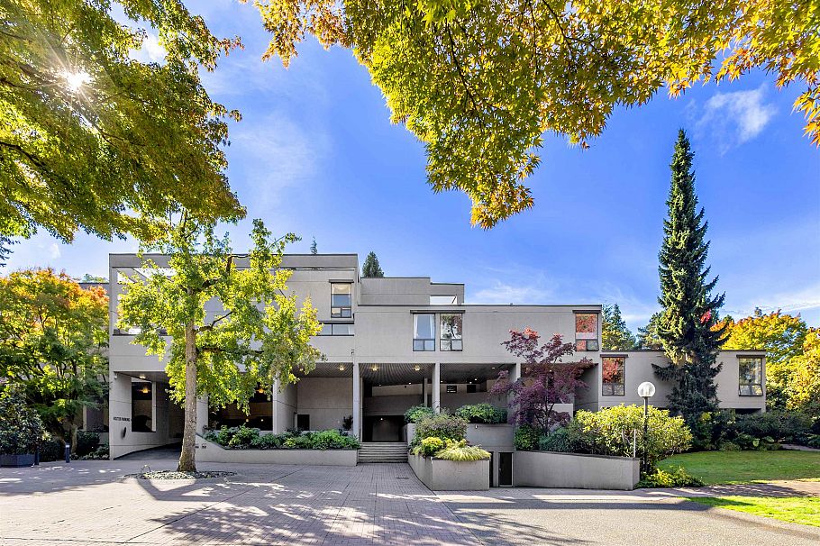 512 4900 Cartier Street Vancouver, BC - 2