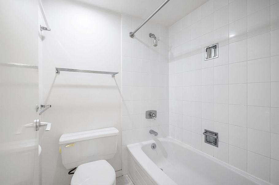 512 4900 Cartier Street Vancouver, BC - 6