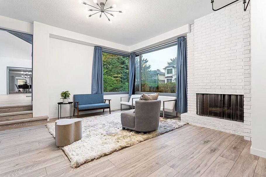 1052 W 53rd Avenue Vancouver, BC - 12