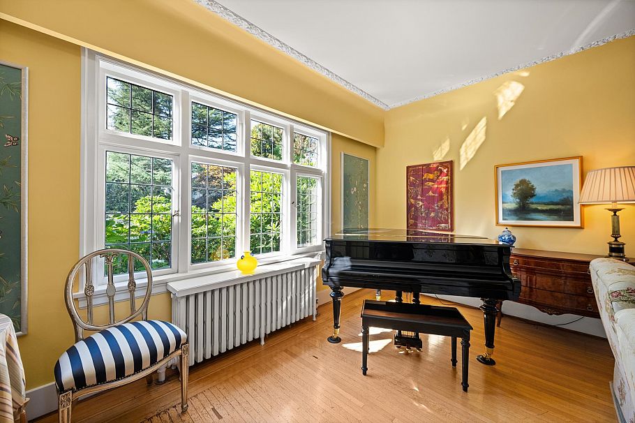 1519 W 35th Avenue Vancouver, BC - 9