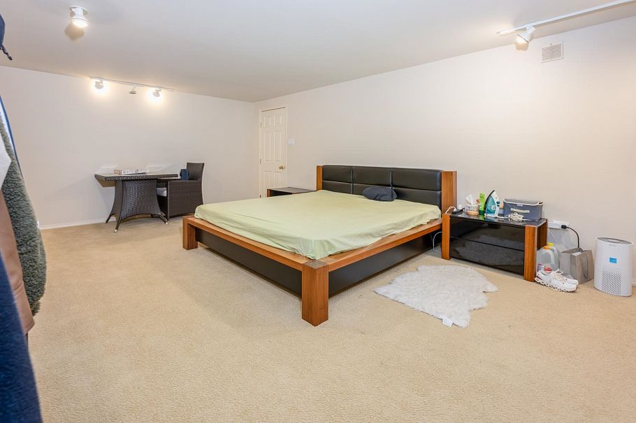 4090 W 35th Avenue Vancouver, BC - 16