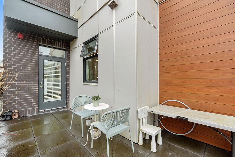 176 2035 Glenaire Drive North Vancouver, BC - 27