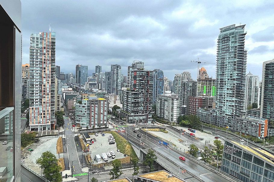 2611 1480 Howe Street Vancouver, BC - 33
