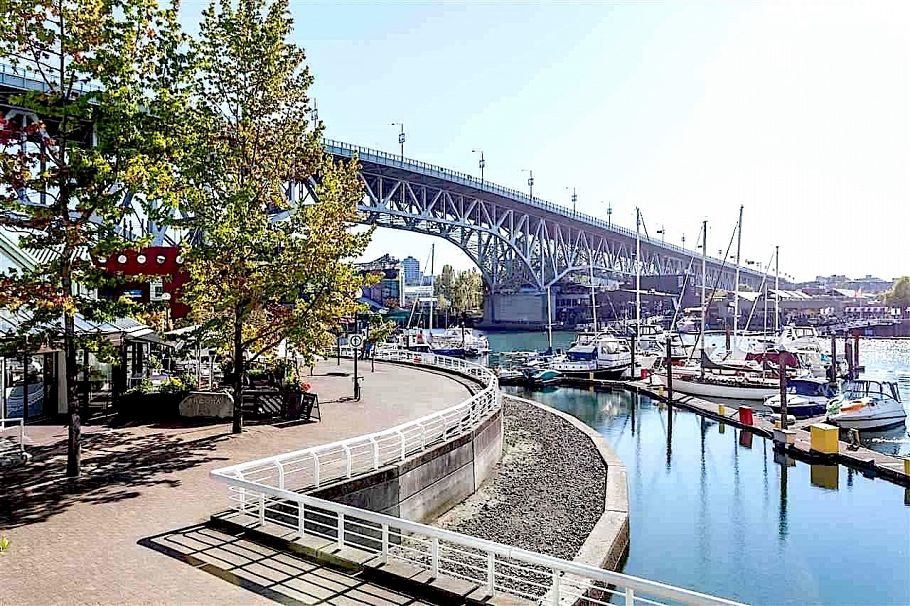 2611 1480 Howe Street Vancouver, BC - 37