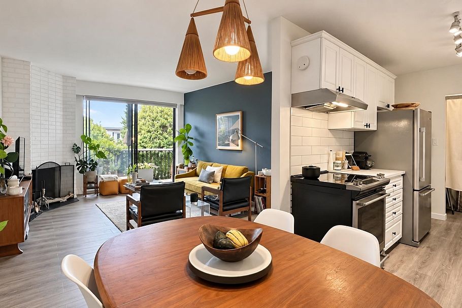 204 1610 Chesterfield Avenue North Vancouver, BC - 10