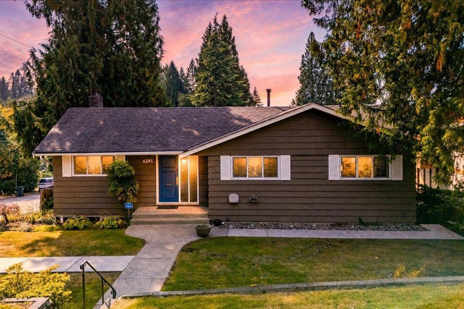 4295 Nottingham Road North Vancouver, BC - 1