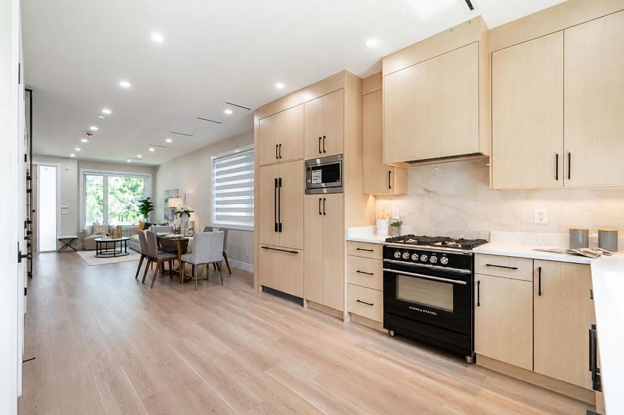 2828 Cheyenne Avenue Vancouver, BC - 11