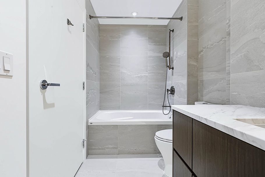 704 777 Harbour Way North Vancouver, BC - 20