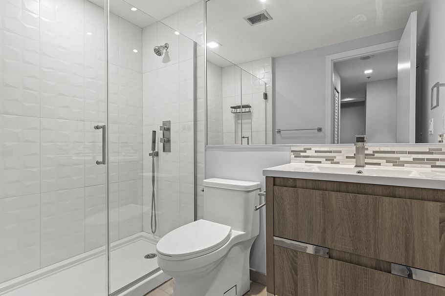 701 289 Drake Street Vancouver, BC - 24