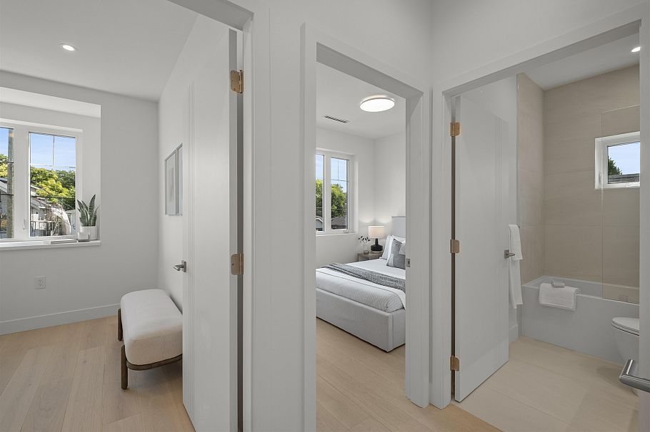 2236 E 5th Avenue Vancouver, BC - 21