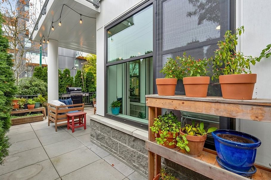104 108 E 35th Avenue Vancouver, BC - 31