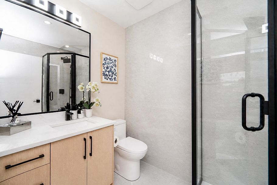 2828 Cheyenne Avenue Vancouver, BC - 19