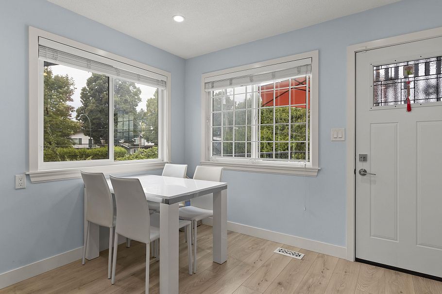 1827 E 40th Avenue Vancouver, BC - 15