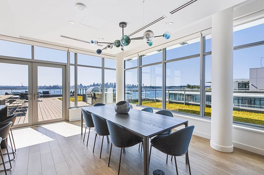 704 777 Harbour Way North Vancouver, BC - 33