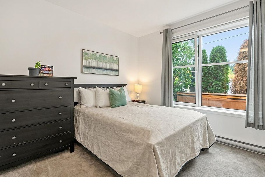 104 108 E 35th Avenue Vancouver, BC - 20