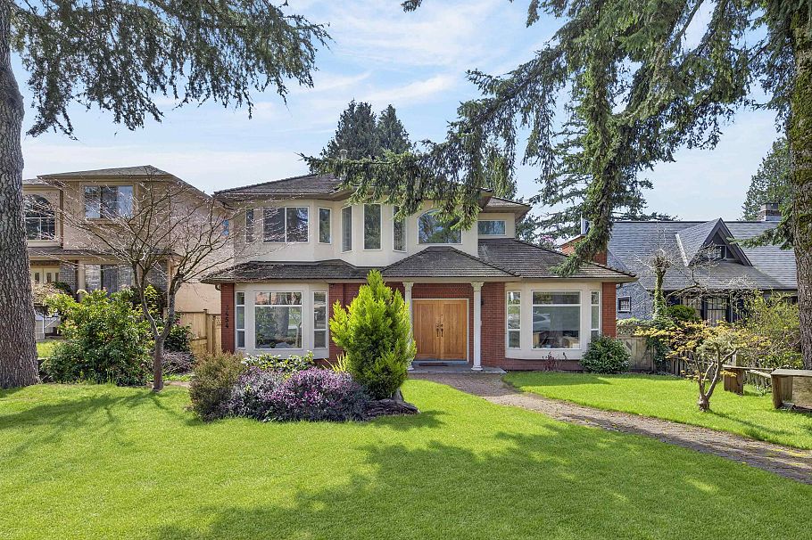 3456 W 36th Avenue Vancouver, BC - 2