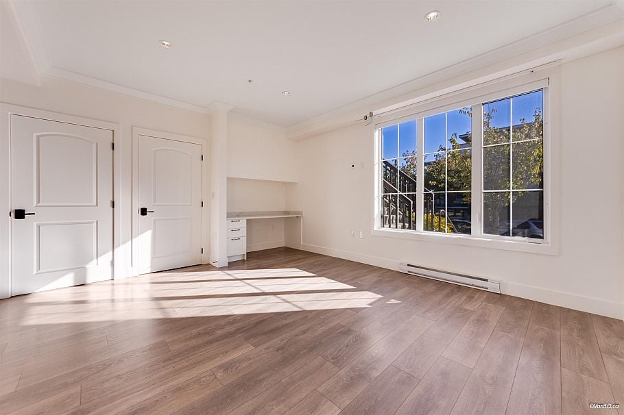 469 W 63 AVENUE, Vancouver BC V5X 2J3 Vancouver, BC - 4