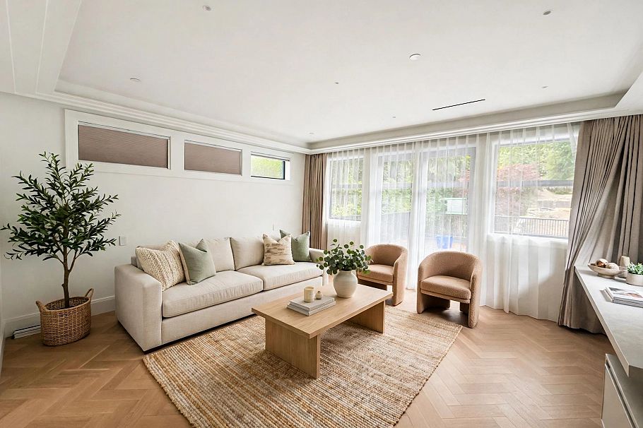 4770 Drummond Drive Vancouver, BC - 3