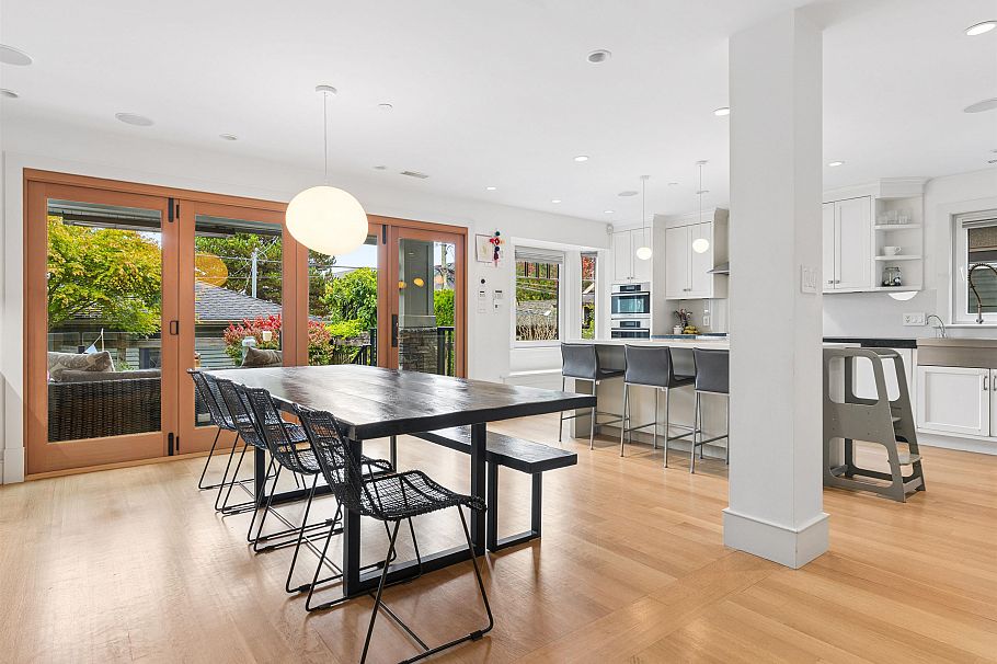 917 W 20th Avenue Vancouver, BC - 9