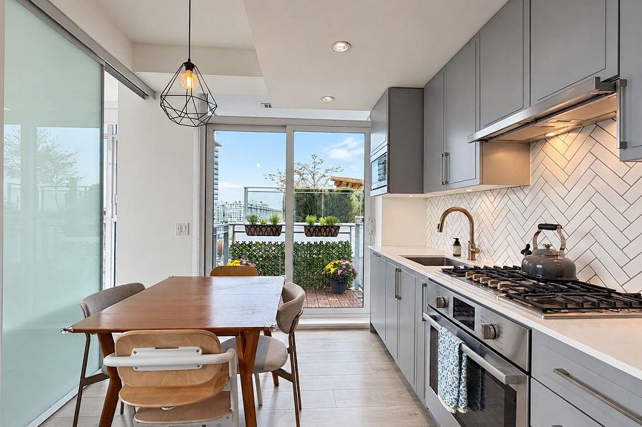 706 2435 Kingsway Vancouver, BC - 6