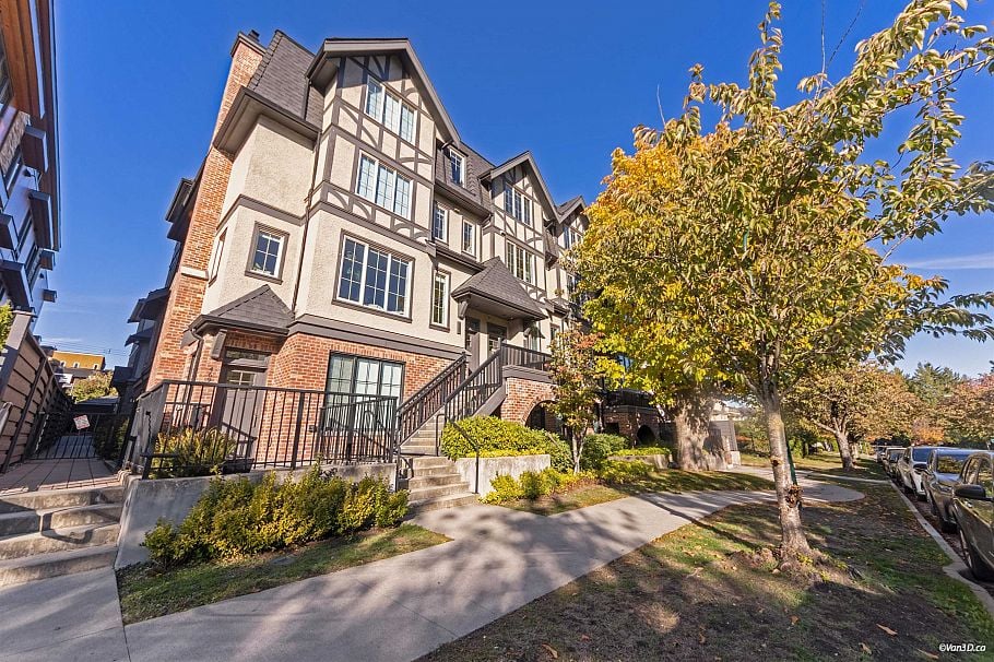 469 W 63 AVENUE, Vancouver BC V5X 2J3 Vancouver, BC - 1
