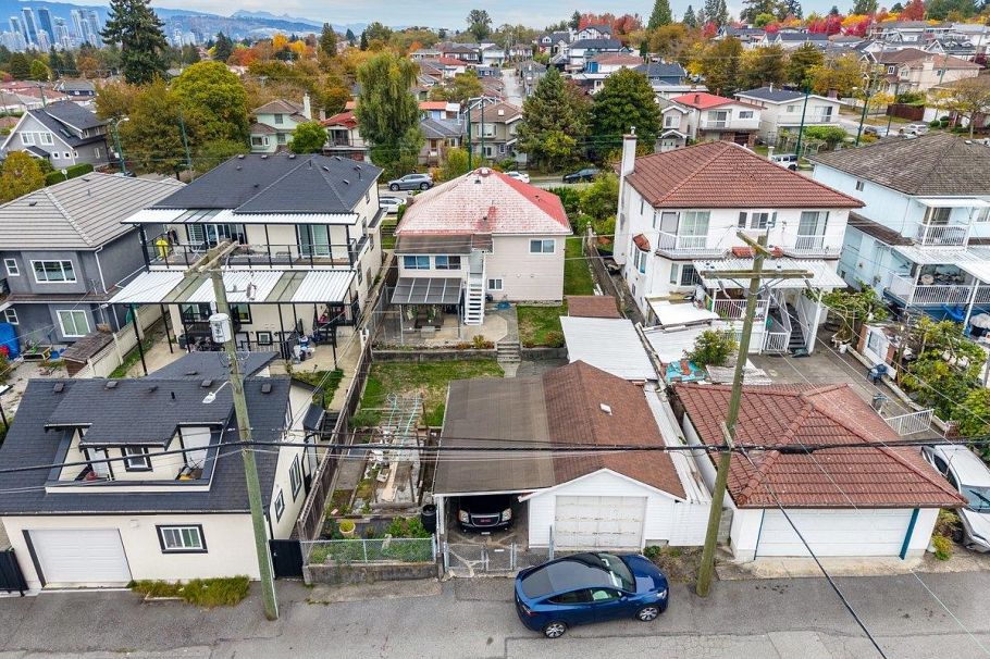 3951 Slocan Street Vancouver, BC - 31