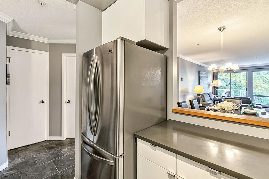 210 889 W 7th Avenue Vancouver, BC - 17