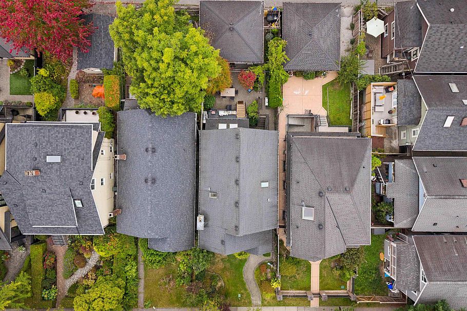 917 W 20th Avenue Vancouver, BC - 36