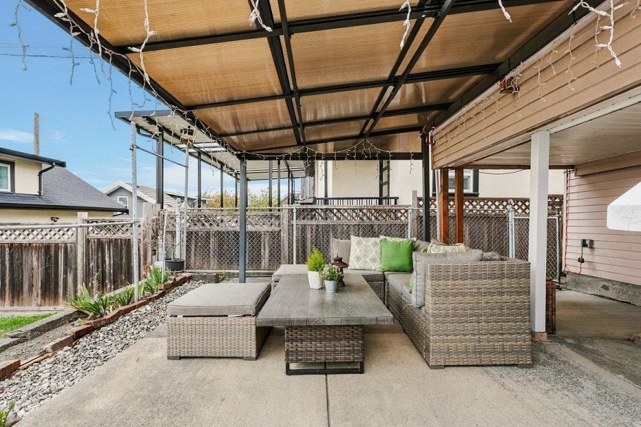 3951 Slocan Street Vancouver, BC - 27