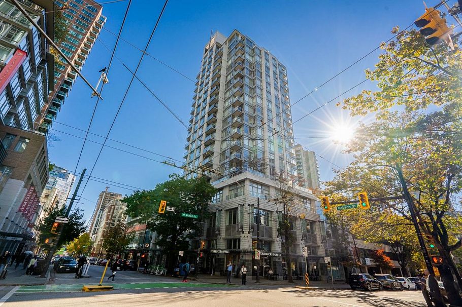 1303 480 Robson Street Vancouver, BC - 34