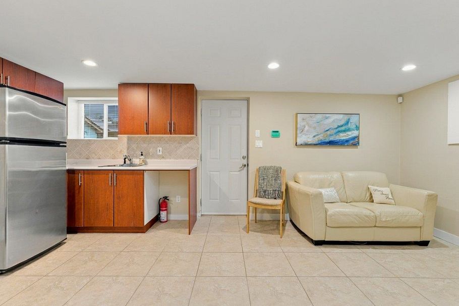 3951 Slocan Street Vancouver, BC - 24