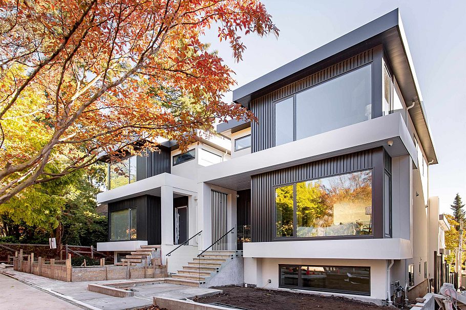 3924 W 33rd Avenue Vancouver, BC - 1