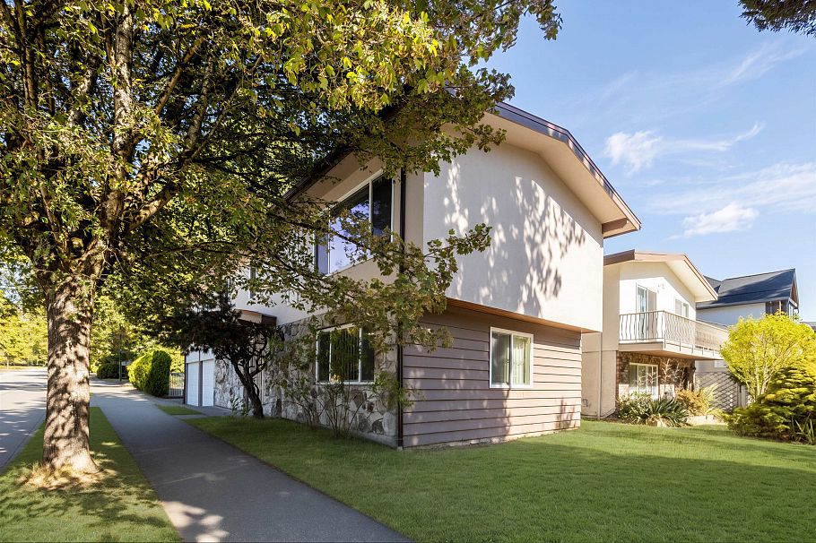 7658 Fremlin Street Vancouver, BC - 3