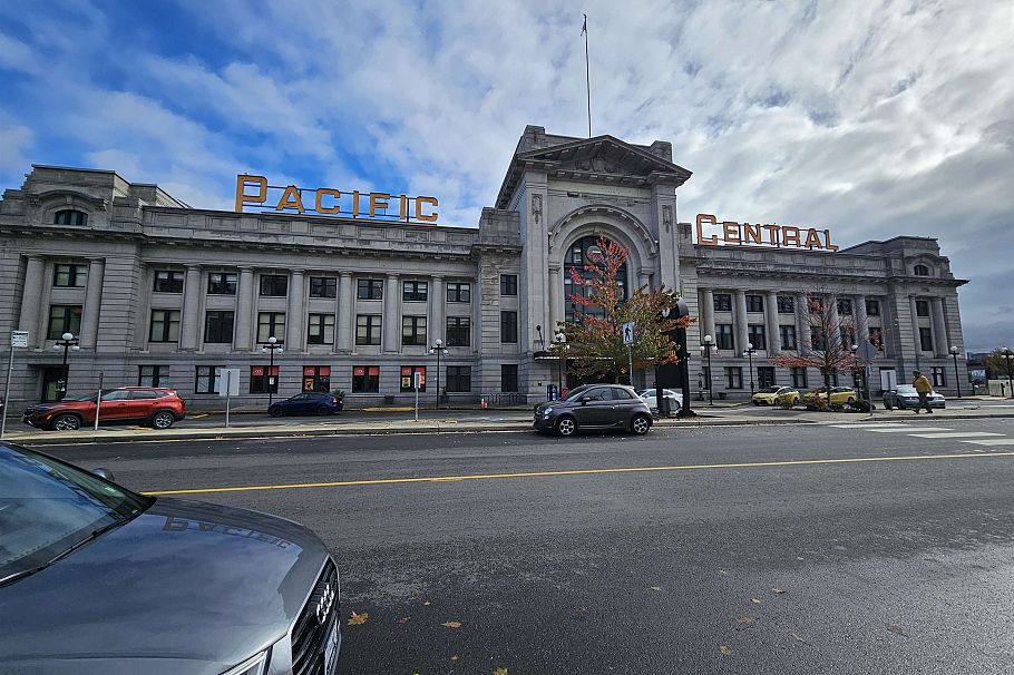 502 919 Station Street Vancouver, BC - 14