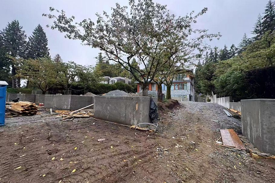 4770 Drummond Drive Vancouver, BC - 11