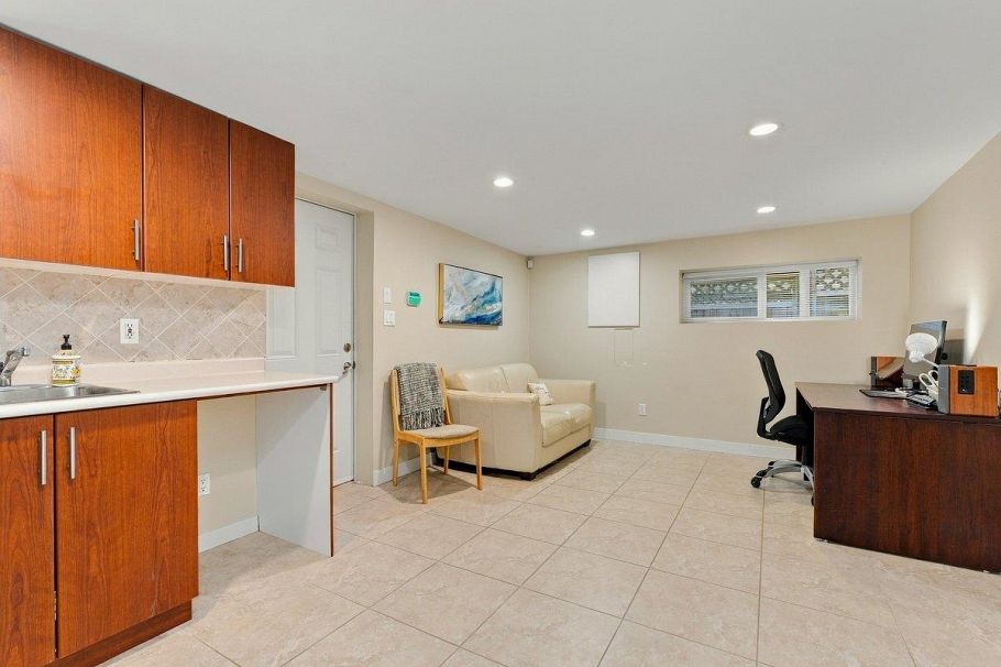 3951 Slocan Street Vancouver, BC - 25