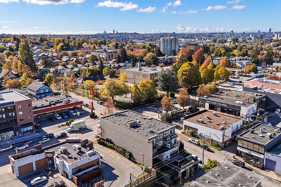 302 2009 E Hastings Street Vancouver, BC - 33