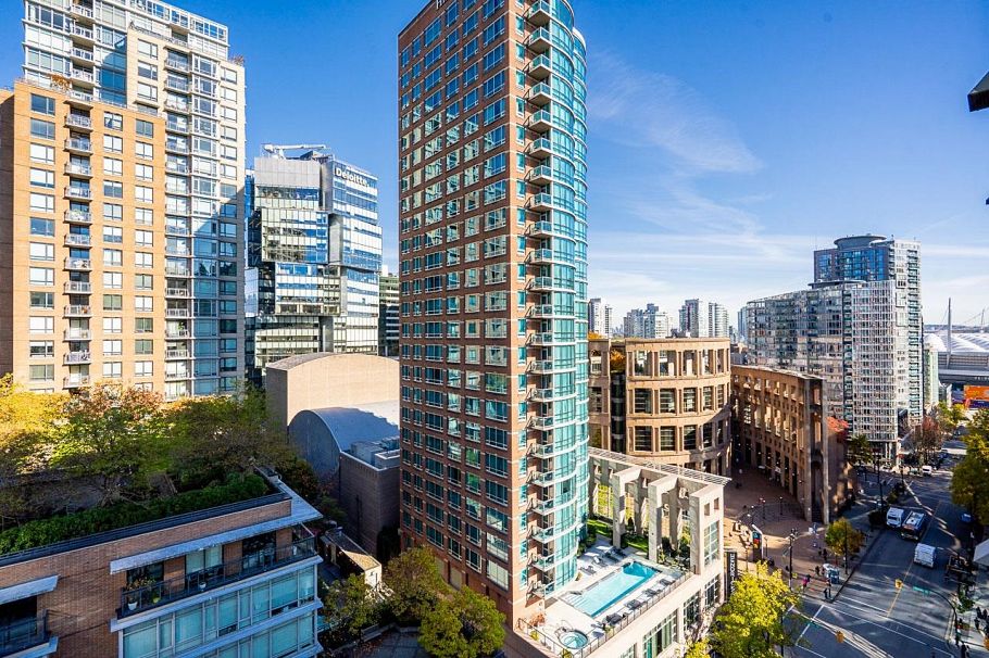 1303 480 Robson Street Vancouver, BC - 28