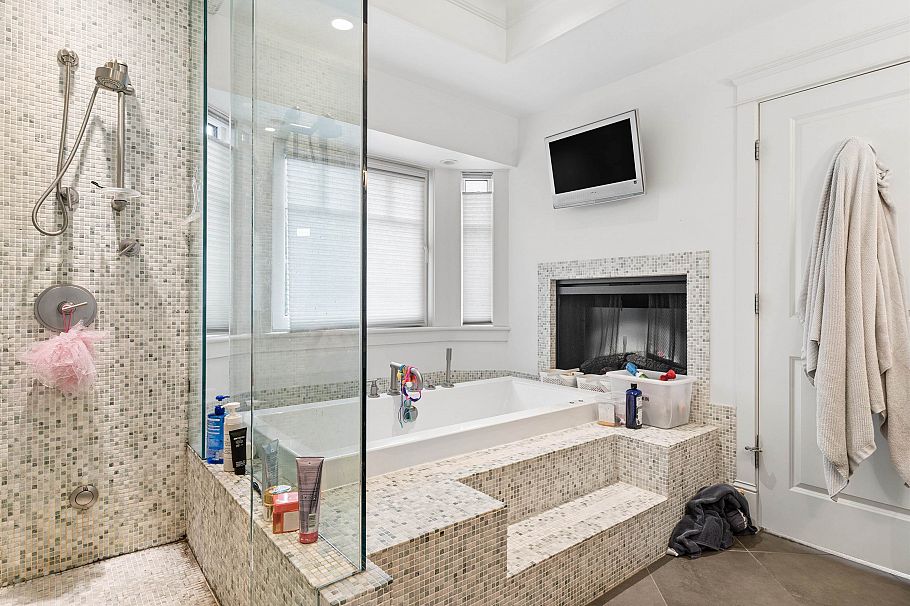 917 W 20th Avenue Vancouver, BC - 26