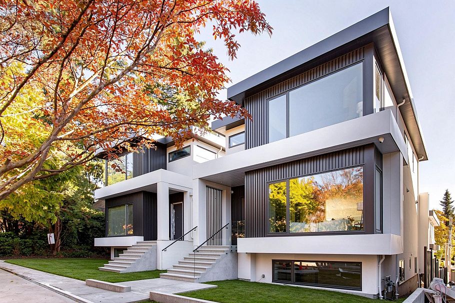 3930 W 33rd Avenue Vancouver, BC - 1
