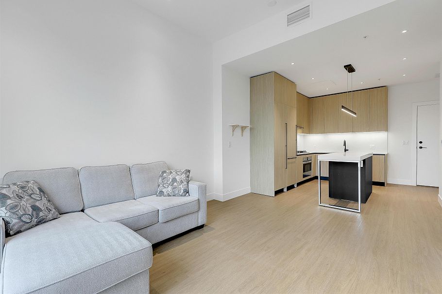 604 2235 E Broadway Vancouver, BC - 22
