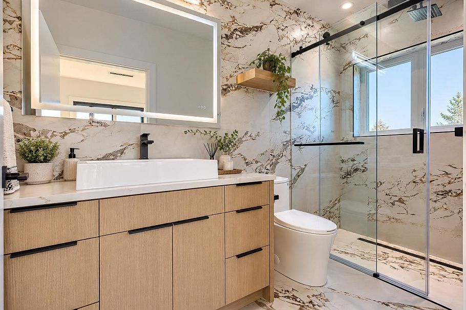 4670 Todd Street Vancouver, BC - 24