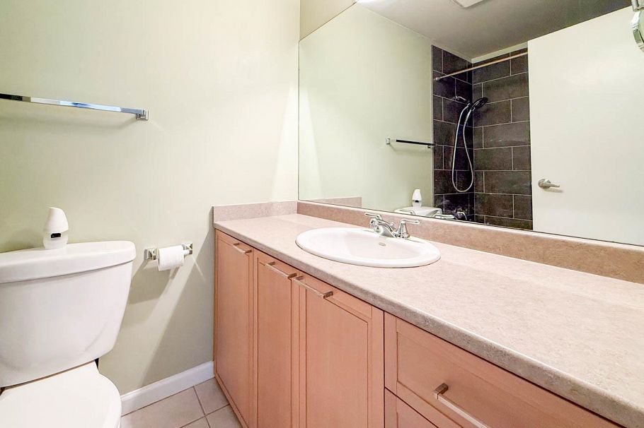 304 827 W 16TH, North Vancouver BC V7P 1R2 North Vancouver, BC - 25